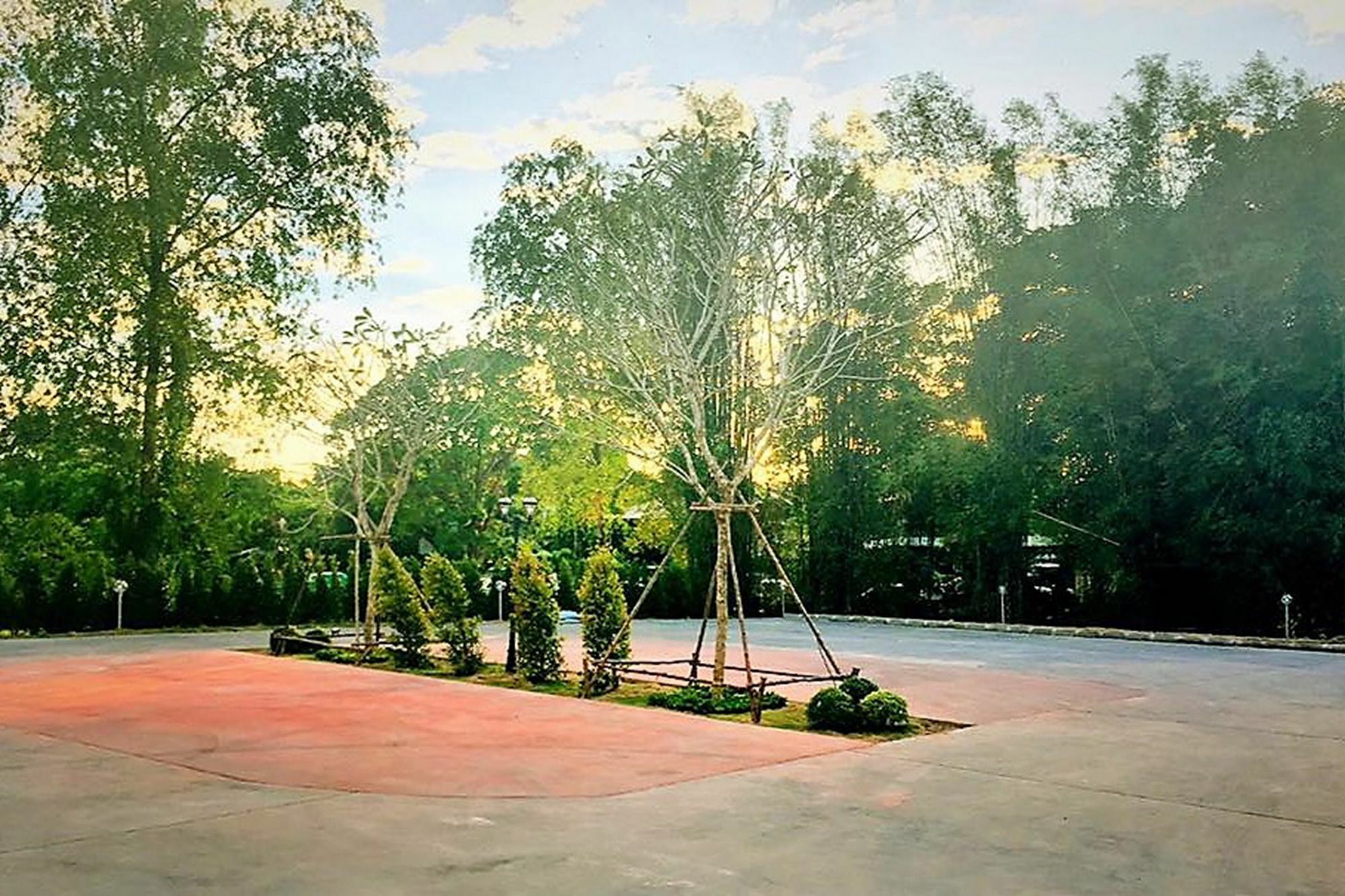 Hotel Trimm à Chanthaburi Extérieur photo