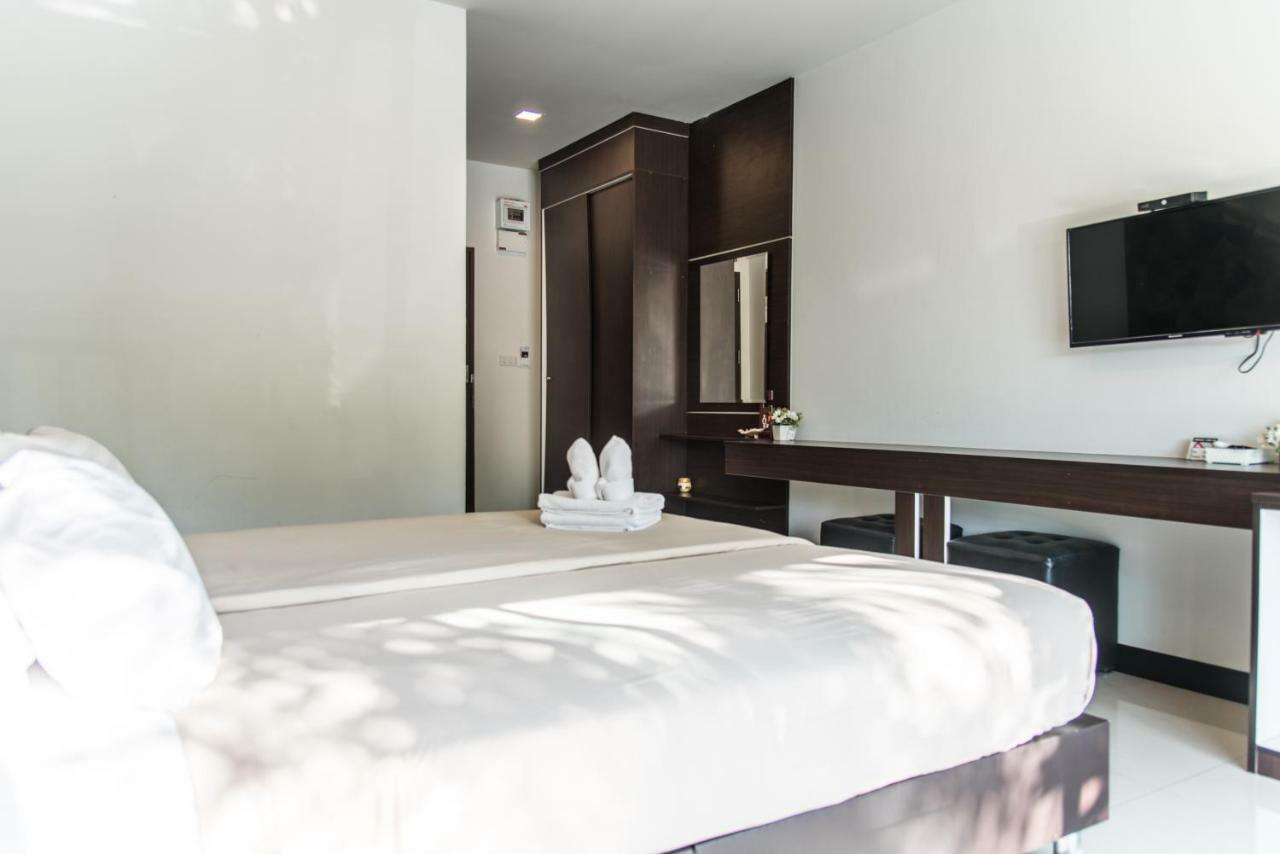 Hotel Trimm à Chanthaburi Extérieur photo