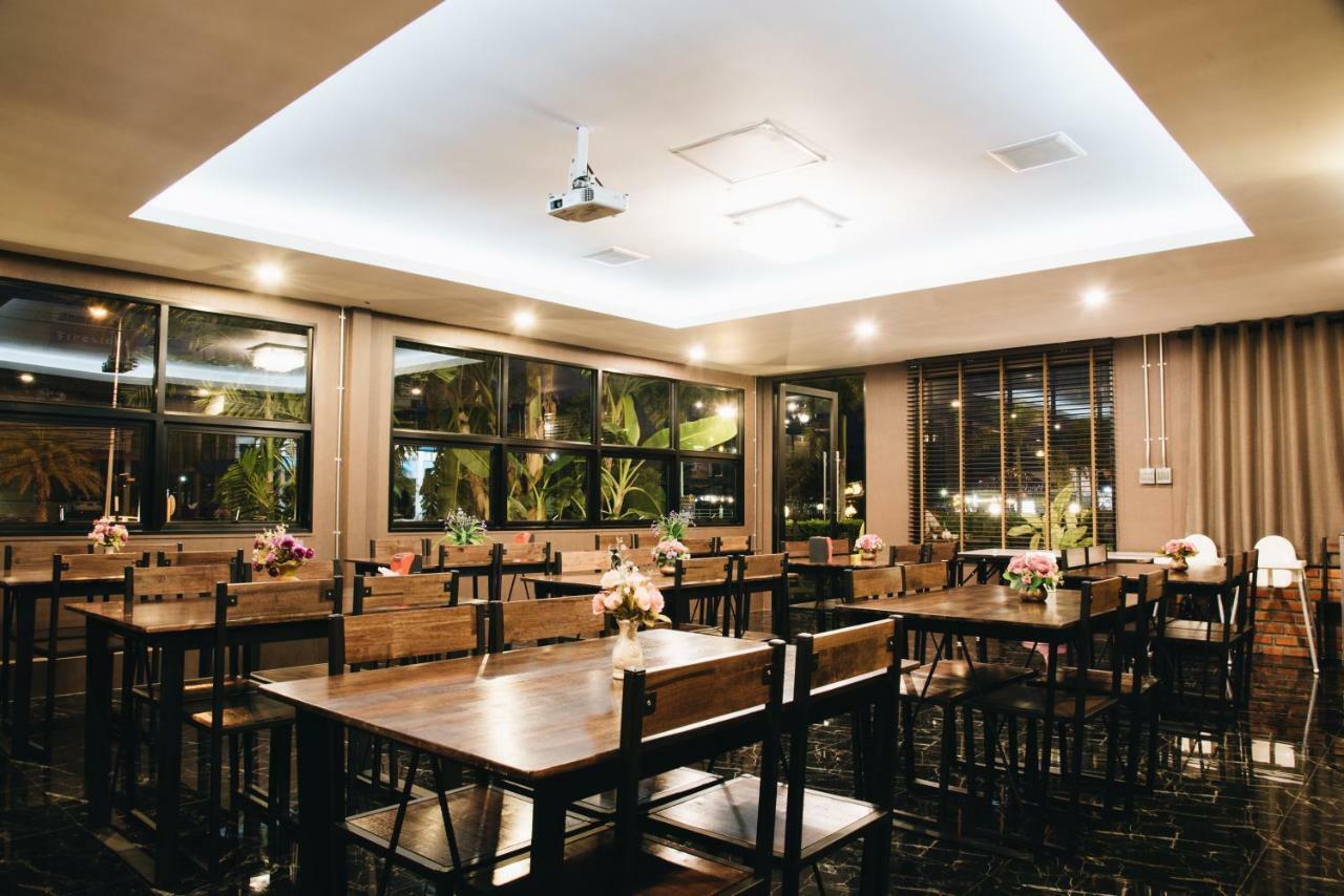 Hotel Trimm à Chanthaburi Extérieur photo
