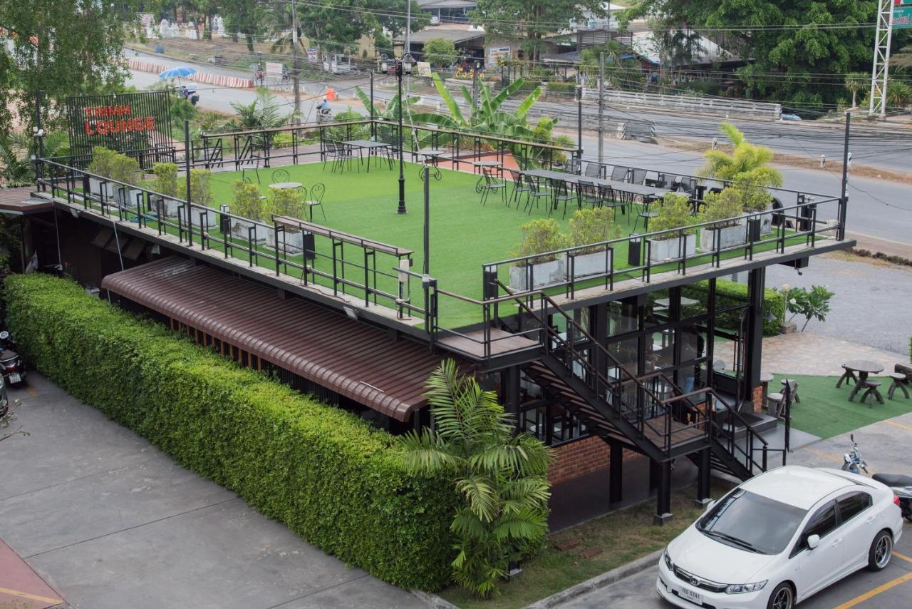 Hotel Trimm à Chanthaburi Extérieur photo